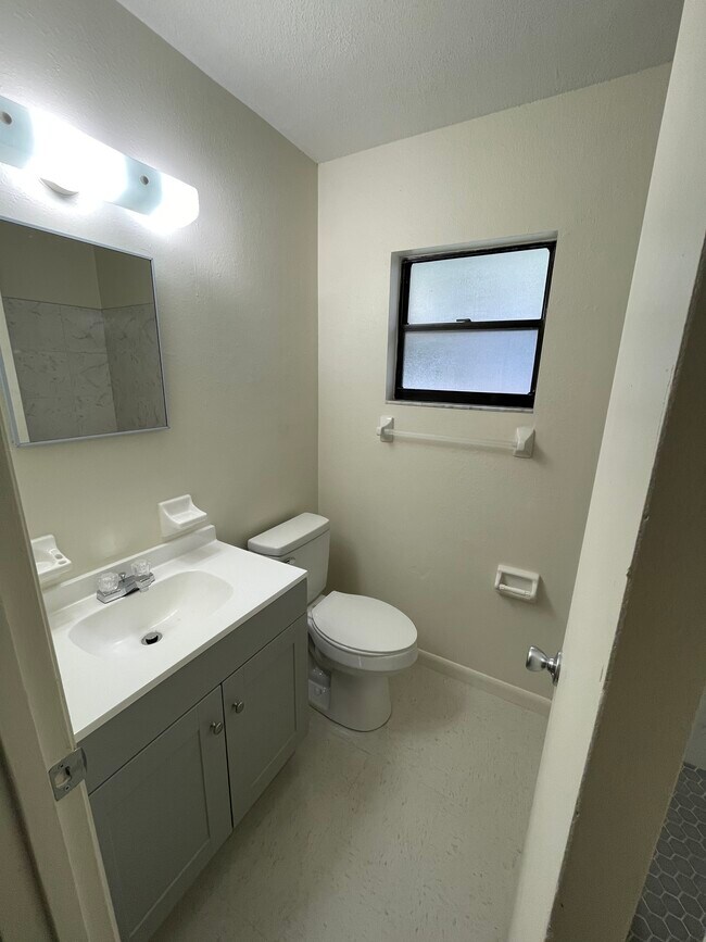 Photo - 1009 Pennsylvania Ave Unidad 1