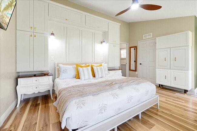 Photo - "ALL UTILITIES INCLUDED & Fully Furnished! Stunning 4-Bed, 3-Bath Townhome in Haines City" Unit A