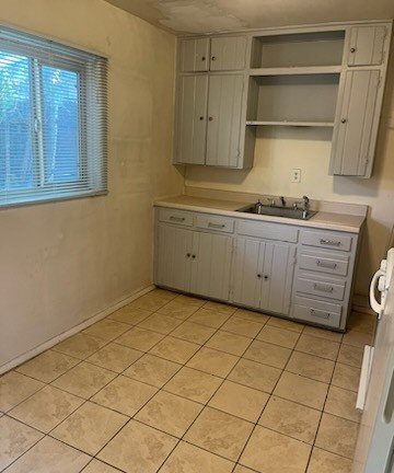 Building Photo - 131 General Arnold St NE Unit 4