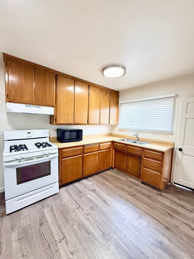 Photo - G232-P Unidad 232 1/2