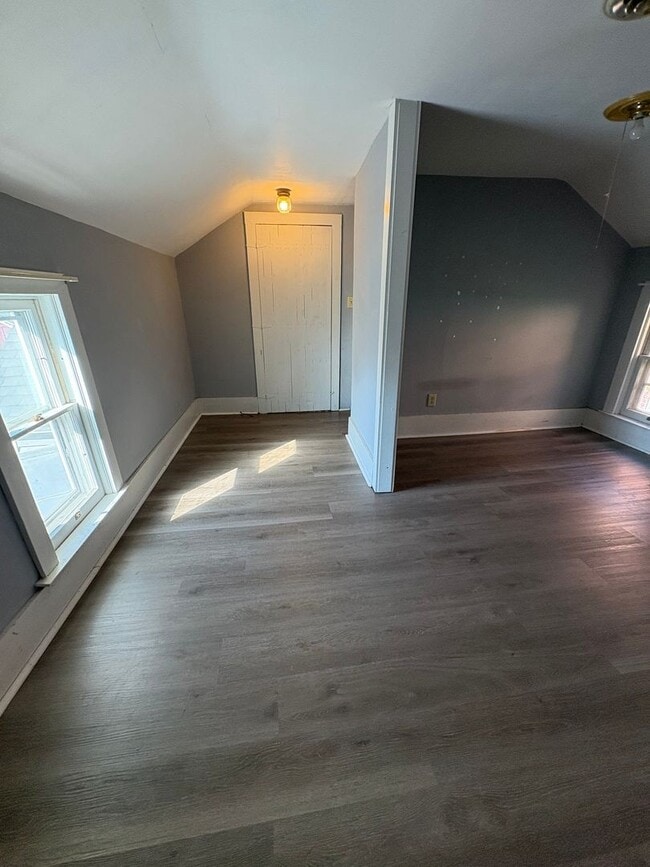 Photo - MI - 02 - Avon St Unit 1349