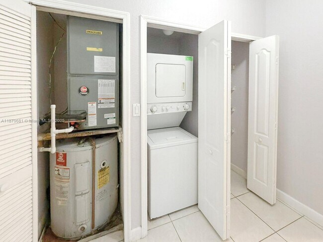 Photo - 1543 SE 25th St Unidad 204