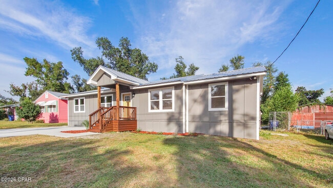 Photo - 112 N Gayle Ave