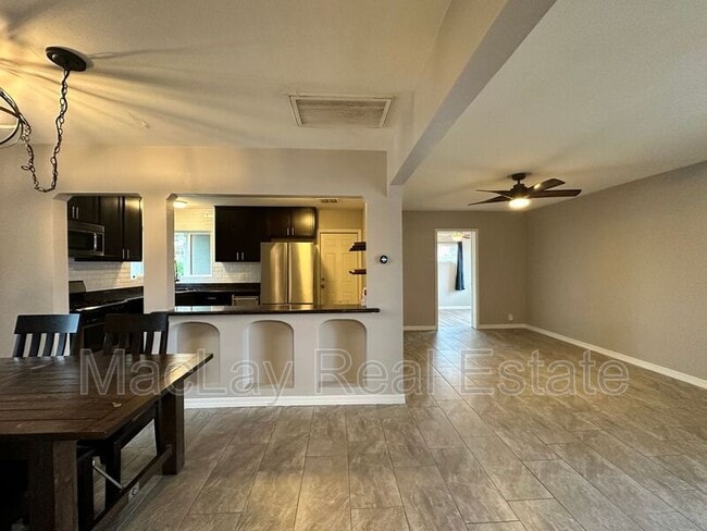 Photo - 1802 E Hubbell St