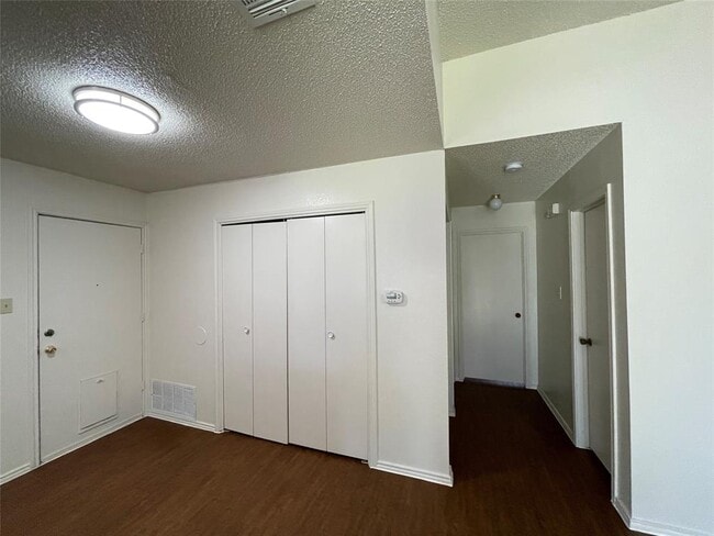 Photo - 1213 Ridgemont St