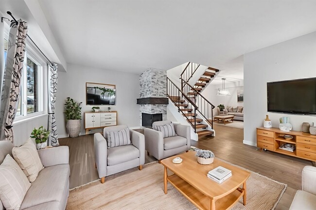 Photo - 638 S Youngfield Ct