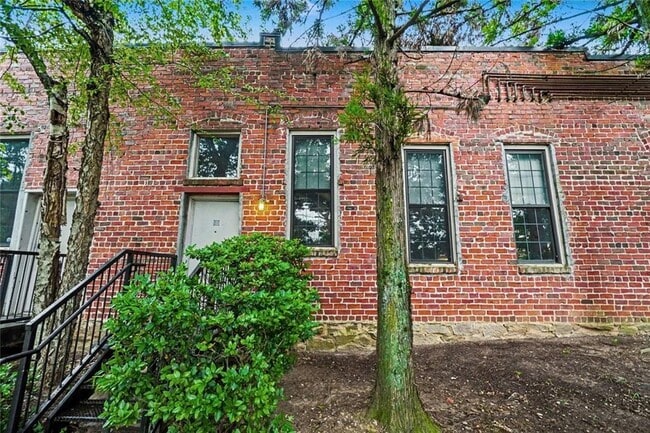 Photo - 644 Wells St SW Unit 2A