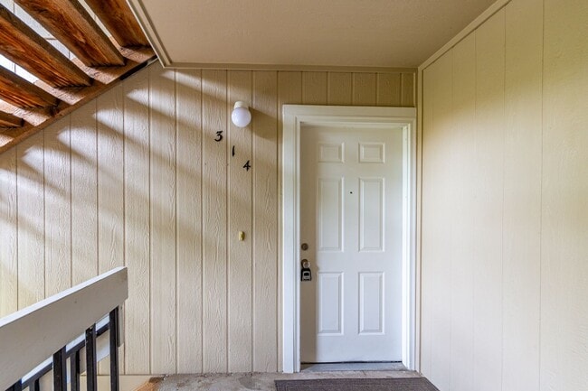 Photo - 2 Bed 1.5 Bath Updated Arvada Condo - Available June 5th