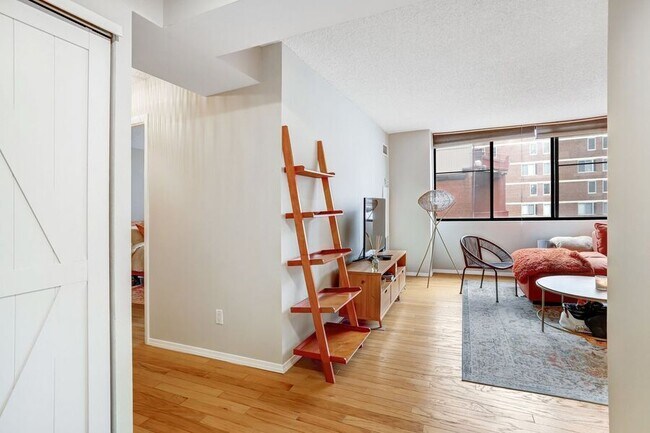 Photo - 1245 13th St NW