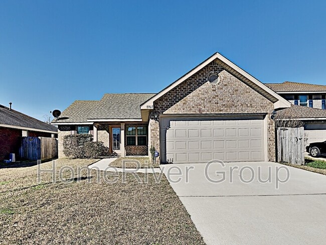Photo - 8907 Hertford Cir House