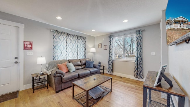 Photo - 2881 W 65th Ave