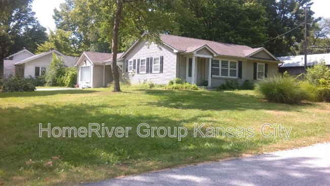 Photo - 4716 NE 47th Terrace House