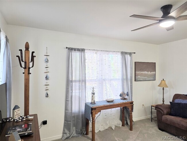 Photo - 843 SE Mayo Dr