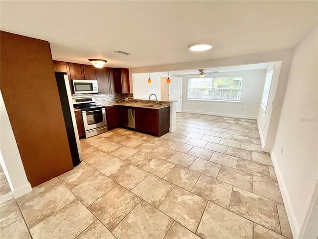 Photo - 4233 Belle Isle Ct