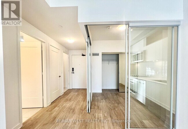 Photo - 135 Lower Sherbourne St Unit 765 W