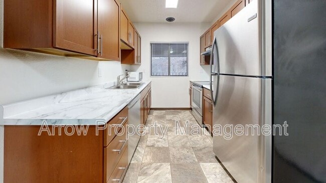 Building Photo - 203 E Arbor Ave