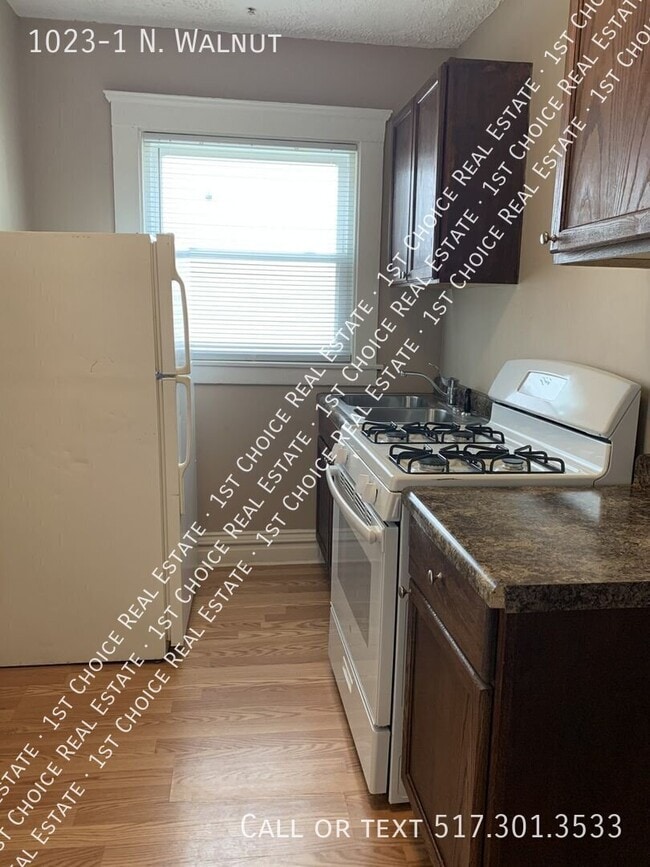 Photo - 1023-1 N. Walnut-