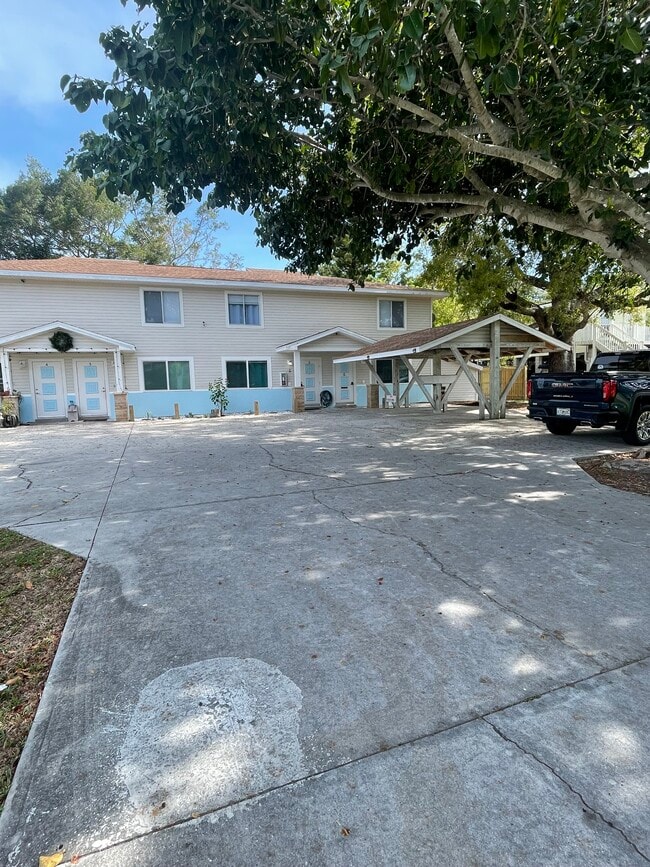Building Photo - 16160 Dublin Cir Rental