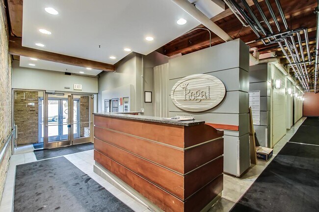 Photo - 1735 W Diversey Pkwy Unit 610