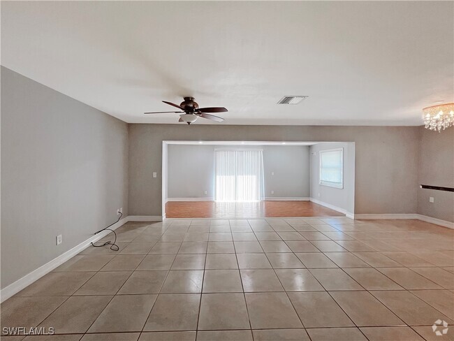 Building Photo - 218 SW 46th Terrace Rental