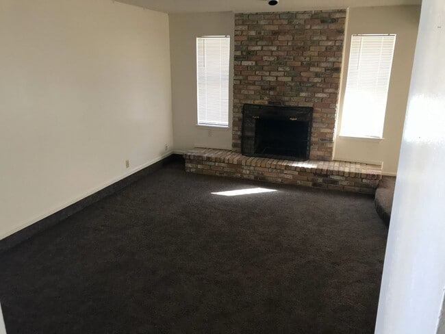 Photo - Very nice 2 bed 2 bath water paid Unit Grimes