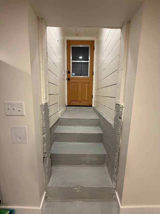 Photo - 5454 45th Ave SW Unidad B - Basement