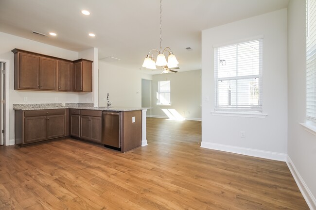 Photo - 116 Renwood Rd