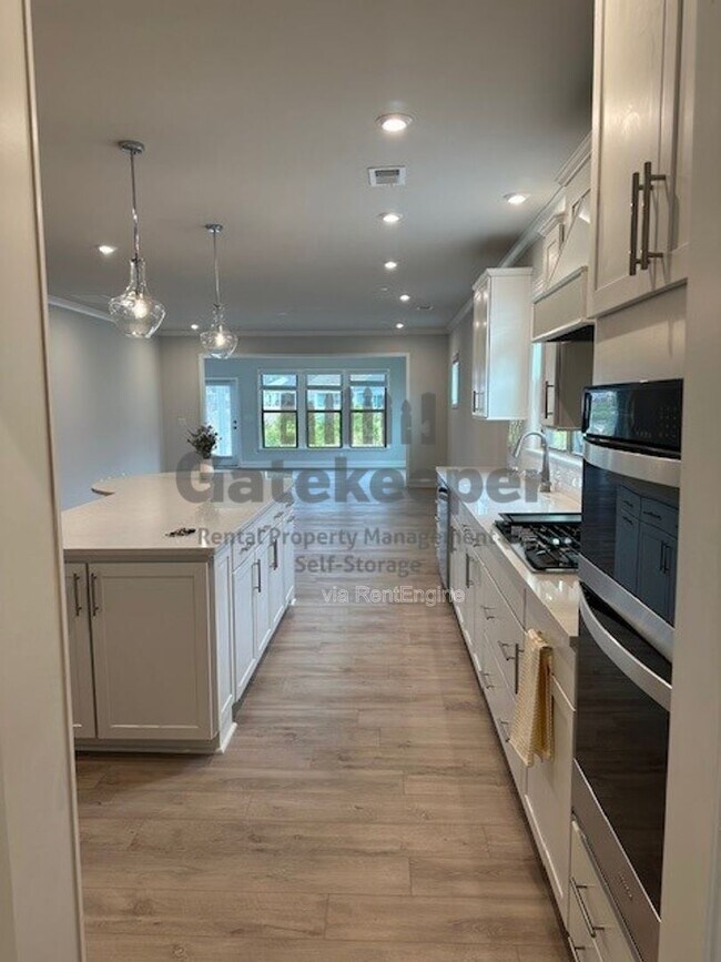 Photo - 505 Colebrook Wy