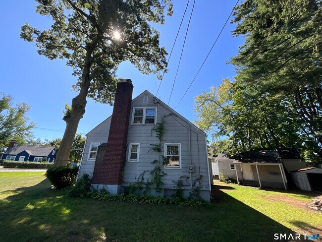 198 Broad St