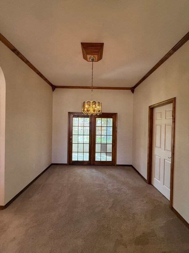 Photo - Beautiful 3 Bedroom Home Located in the Zi...