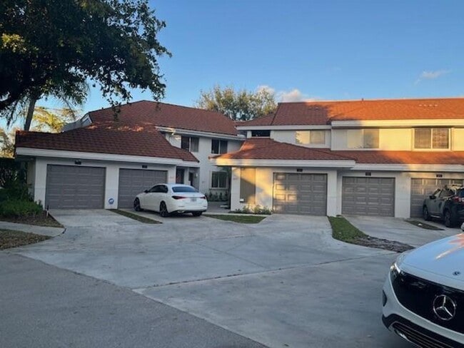 Photo - 992 NW 93rd Ave