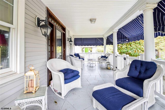 Photo - 16 S Somerset Ave