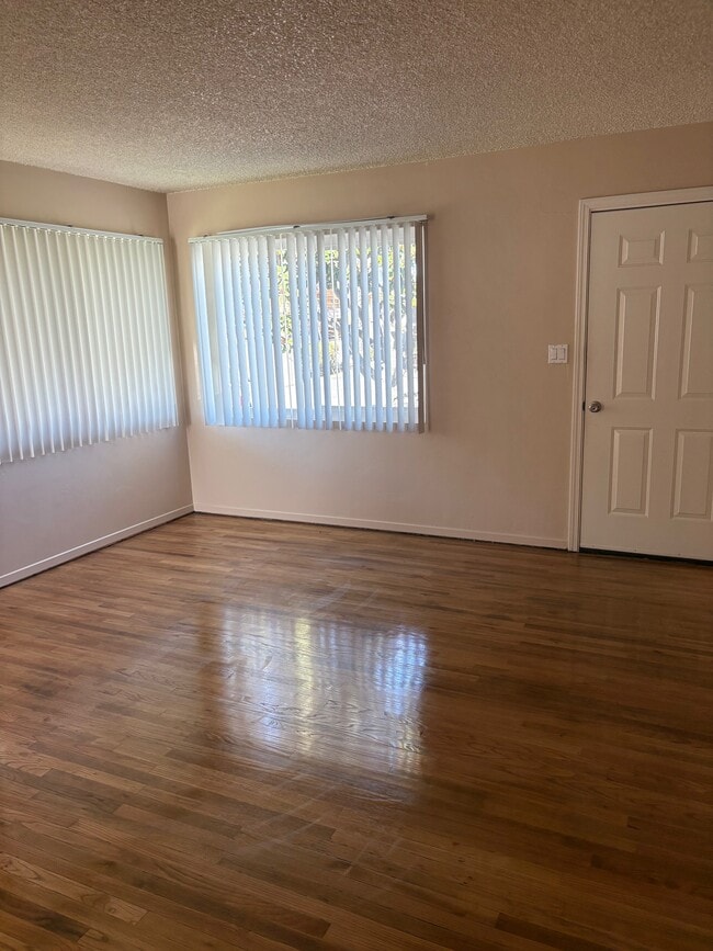 Building Photo - 5141 Dailey Ct