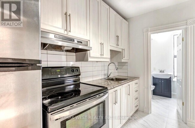 Photo - 299 Pacific Ave