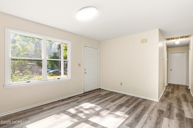Photo - 1305 Marshall St