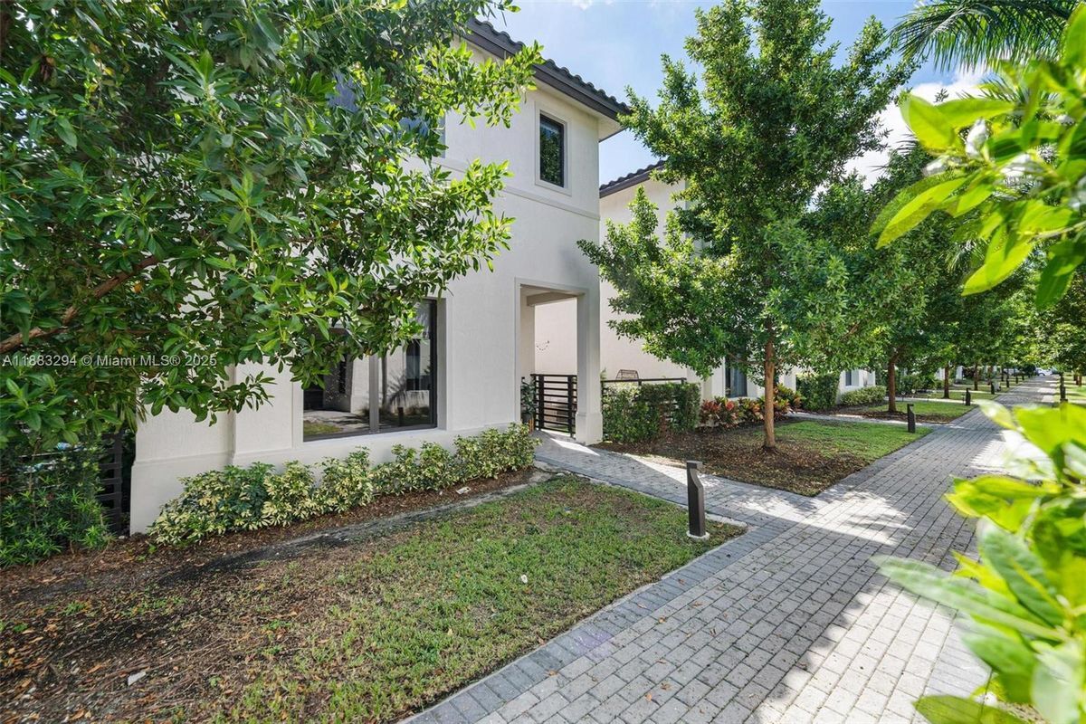 Photo - 4408 NW 80th Ave