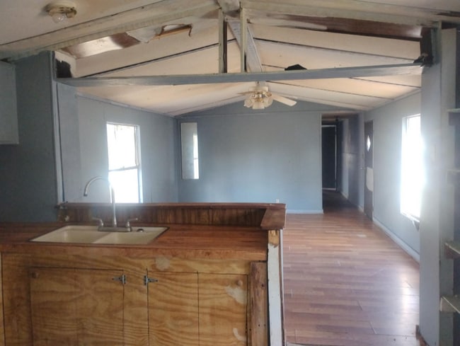 Photo - 121 S Pine St