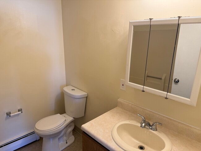 Photo - 106 Granite St Unit 14