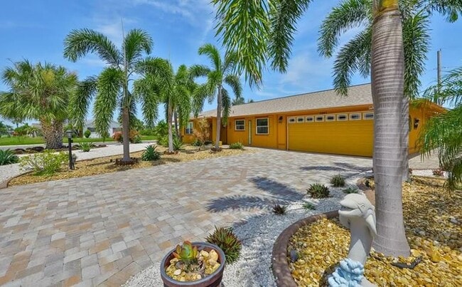 Photo - 1801 El Rio Dr