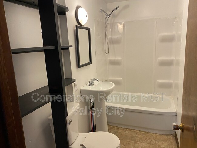 Photo - 261 College St SE Unit 1