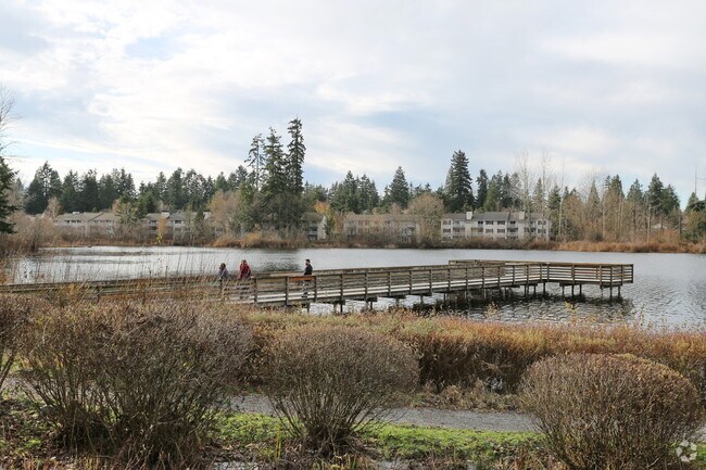 Photo - Charter Club Apartments