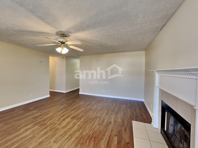 Photo - 2825 Islington Dr