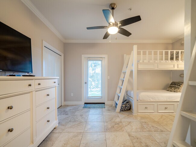 Photo - 257 Driftwood Rd