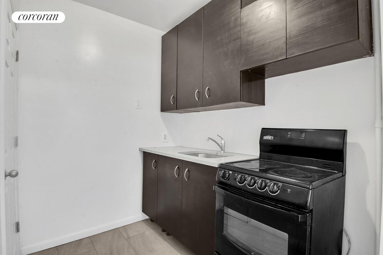 Photo - 1700 Lexington Ave