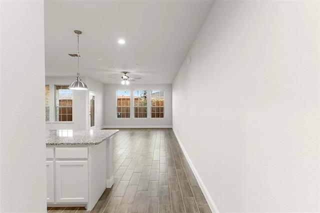 Photo - 521 Sandiford Ct