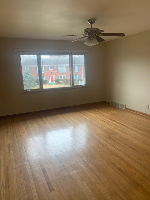 2713 Riedling Dr Unit 3