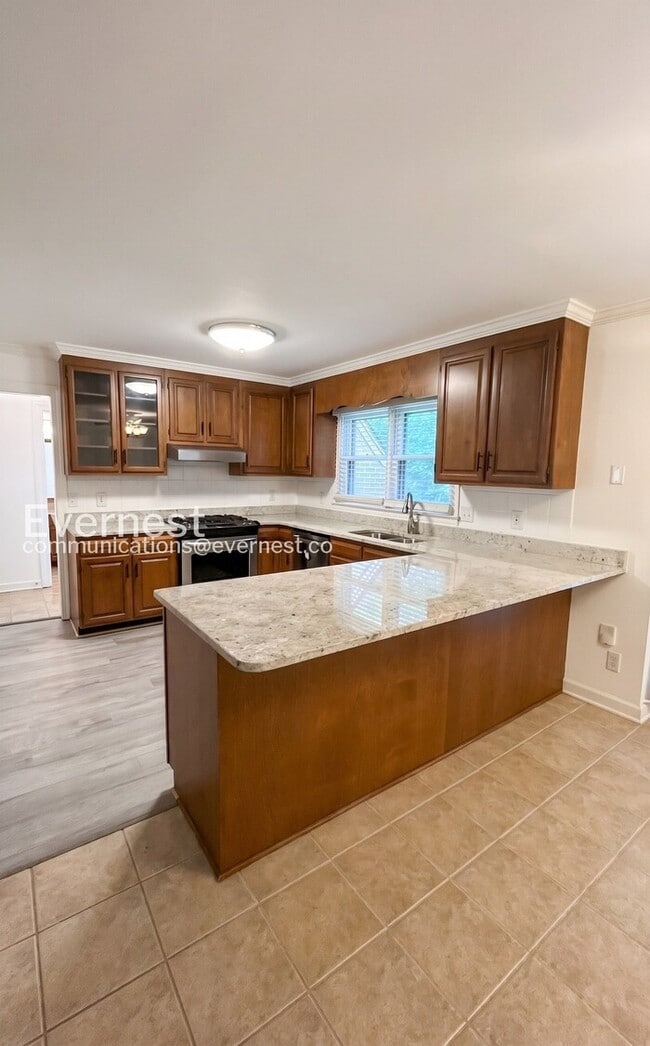 5105 Tower Rd