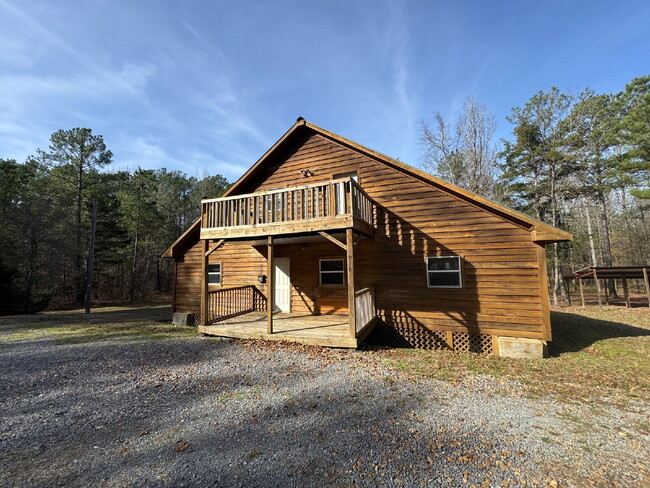 Building Photo - Quiet & Rustic 2BR/2BA Cabin Quick Drive to MSU – Spring '26 Semester Lease (Some Utilities Inclu...