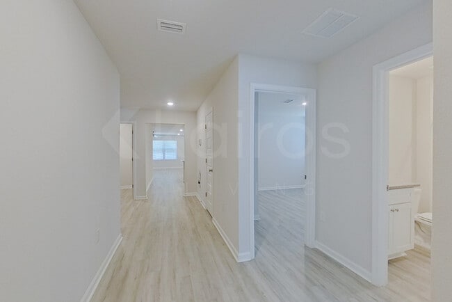 Photo - 341 Monarch Ln