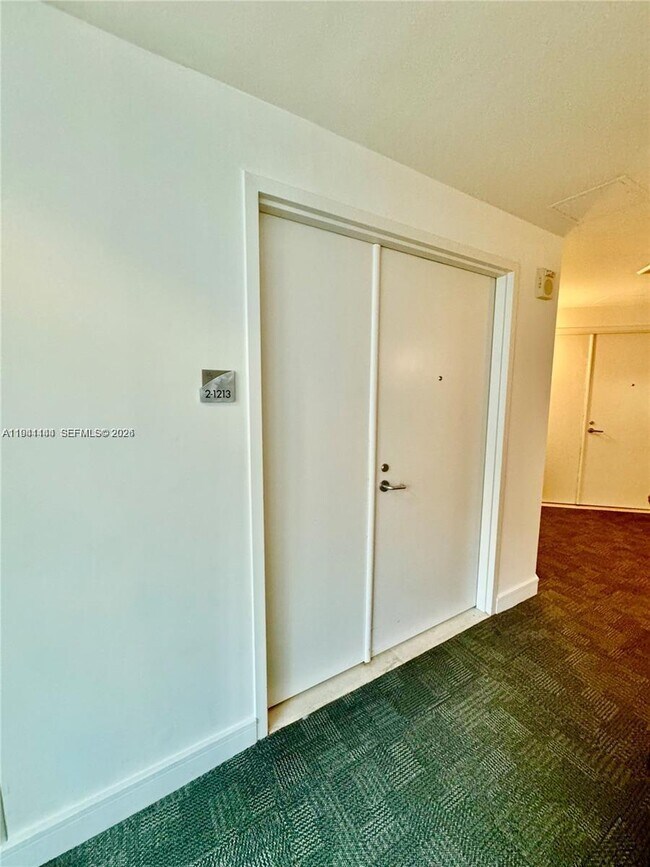 Photo - 3131 NE 188th St Unit 2-1213